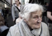 Петербурженке Нине Кузьминой исполнилось 100 лет 17 октября 2023 года. За свою жизнь она успела посвятить себя педагогике и получить докторскую степень по психологию, а также завести свою семью. «Секретом» ее долголетия женщина назвала три фактора.