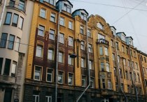 Доходный дом В.И. Денисова признали памятником регионального значения. Здание находится на улице Рылеева, сообщили в пресс-службе Смольного.