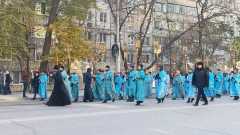 День Казанской иконы Богоматери: в Саратове проходит крестный ход