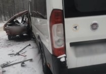Тройное ДТП с участием микроавтобуса Fiat произошло днем 28 декабря на федеральной трассе Чита-Хабаровск в Читинском районе
