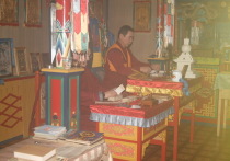Исправительную колонию №2 Республики Бурятия посетили представители местной религиозной буддийской общины «Гандан» Доржи Намжилов и Солбон Ринчинов 