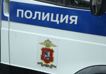 Пятеро неизвестных напали на 59-летнего жителя Красногорска и его сына прямо во дворе их дома