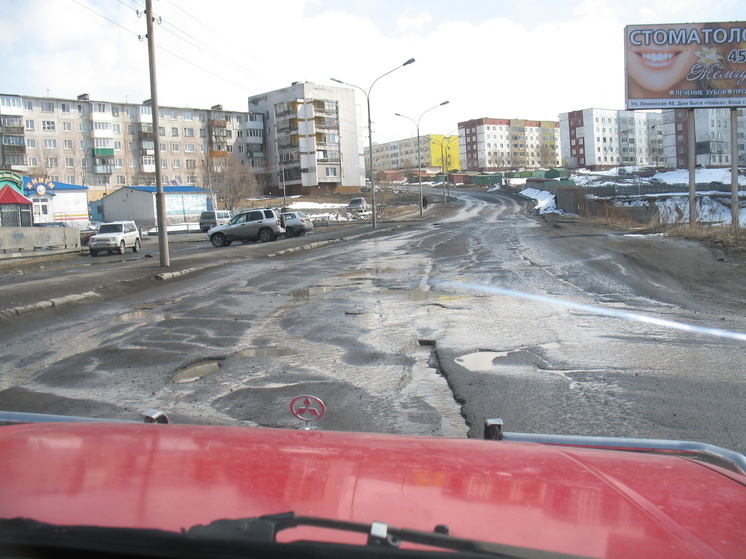 Камчатских дорожных строителей похвалили федералы