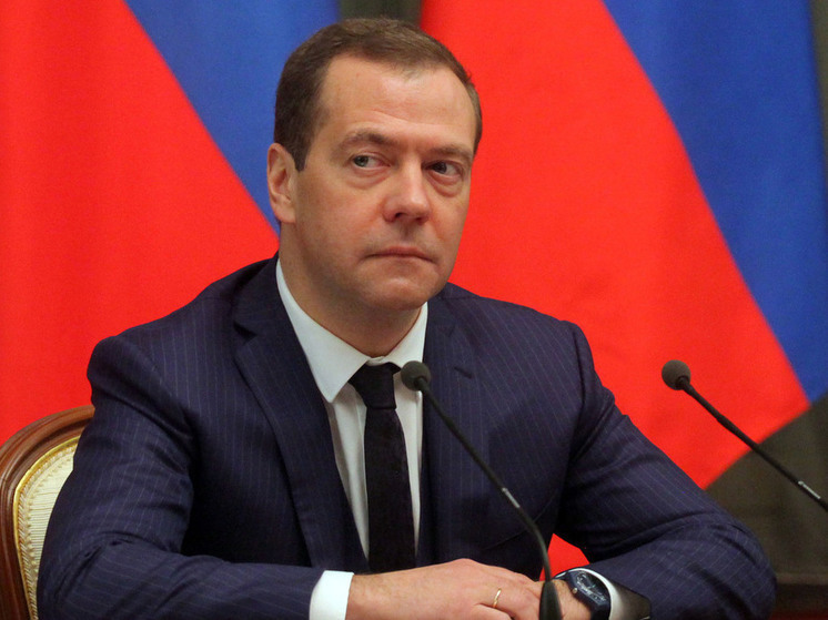Медведев процитировал слова Путина о границах России