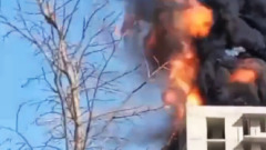 В Подмосковье в строящемся здании произошел мощный пожар: видео возгорания