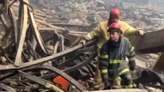 Спасатели разбирают завалы в зрительном зале "Крокус Сити Холла": видео