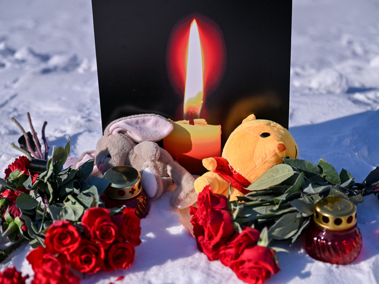 Жители ЯНАО почтили память жертв подмосковной трагедии