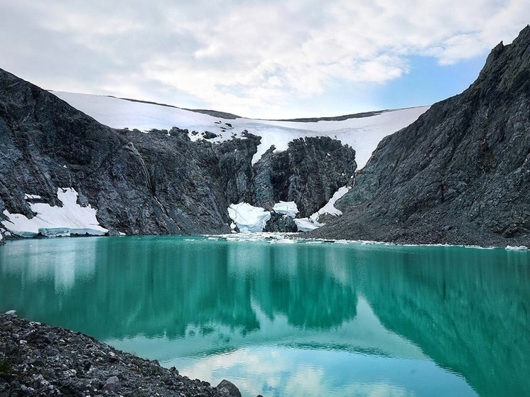 Ямальский ледник Романтиков борется за попадание в топ-30 самых красивых мест РФ