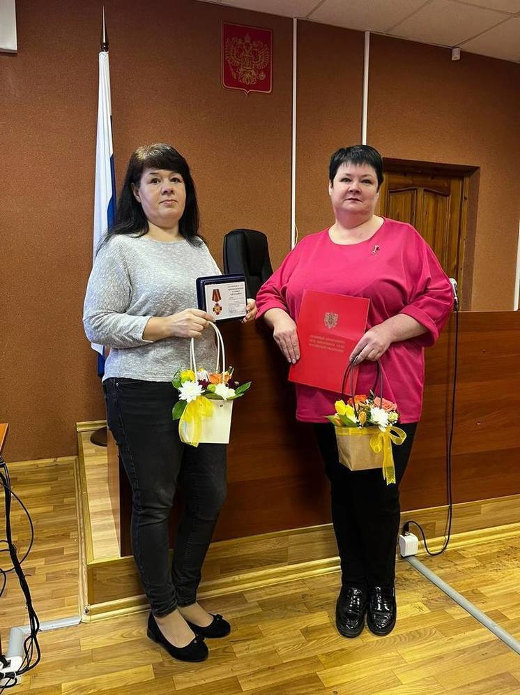 Судебный департамент наградил работников Печорского районного суда