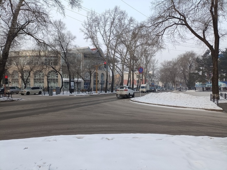 Синоптики обещают снег и ветер 27 марта в Хакасии