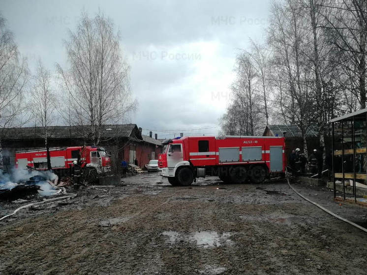 Грузовик горел в деревне Манихино Волховского района