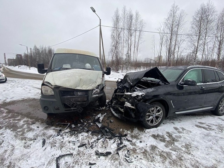 Три человека пострадали в жесткой аварии на севере Карелии