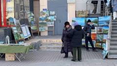 В Улан-Удэ горожане потихоньку выходят на прогулки 