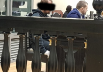 В Верховном суде Карелии судья Альфия Нуждина с участием присяжных заседателей рассматривает уголовное дело о зверском убийстве в Пудожском районе.