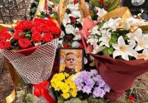 Популярного петербургского блогера Олега Гришаева, известного как Отец Олег, похоронили в Рязани