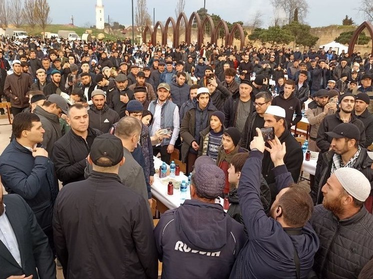 В Дагестан на ифтар: Глава республики встречает гостей в Дербенте