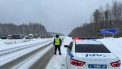 Снегопад обрушился на север Свердловской области