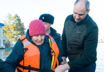 В правительстве Оренбургской области вступились за губернатора Дениса Паслера, которого раскритиковали за стиль общения с жителями затопленных территорий