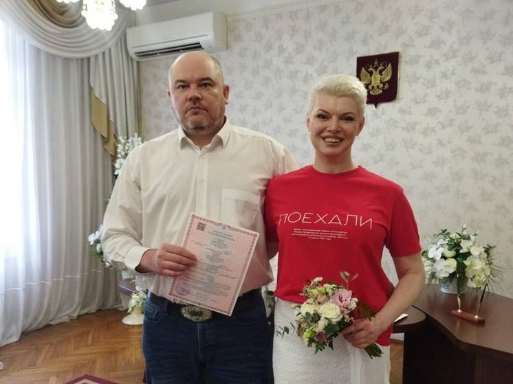 В День космонавтики в Ленобласти 74 пары заключили брак