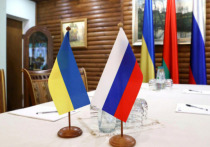 Украина сейчас находится в невыгодной позиции перед началом потенциальных переговоров с Российской Федерацией, пишет Responsible Statecraft (RS)