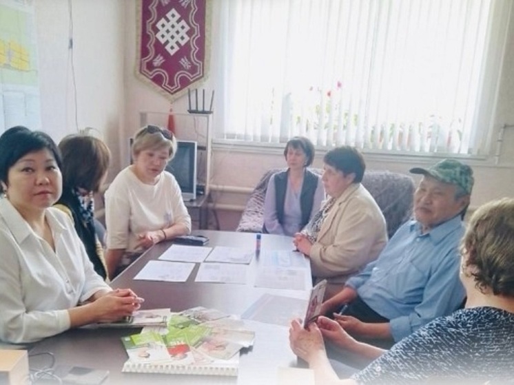 Жителям района Калмыкии рассказали о правильном поиске работы