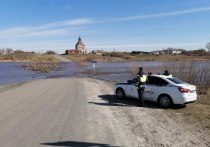В Свердловской области из-за разлива реки Тура ограничили движение по трем мостам