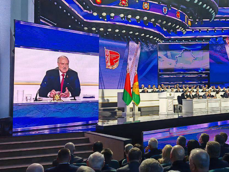 «Когда нас не станет – удержите страну»: в Белоруссии открылось Всебелорусское народное собрание