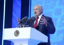 Президент Белоруссии Александр Лукашенко заявил, что около границы сосредоточена группировка украинской армии около 120 тысяч человек
