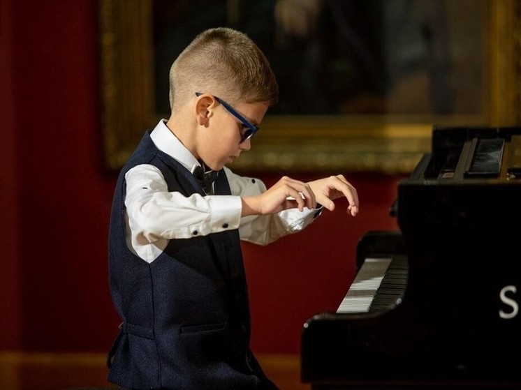 Юный пианист из ДНР представит Республику на гала-концерте в детском центре "Орлёнок"