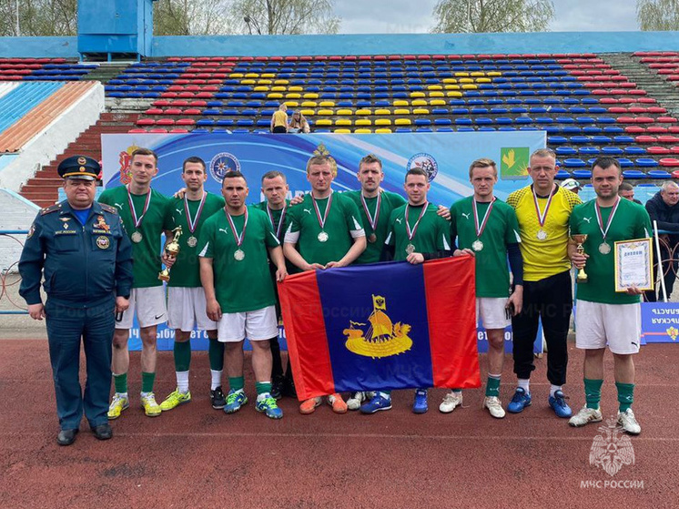 Чемпионат по мини-футболу ЦФО принес костромским пожарным «серебро»