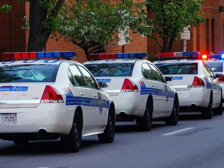 В Нью-Йорке двух полицейских заподозрили в изнасиловании потерявшей сознание пьяной женщины