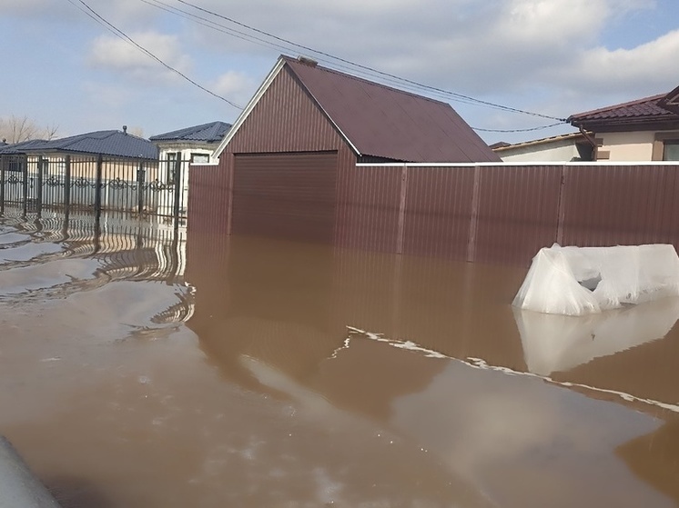 В Оренбуржье снесут 1745 домов, которые пострадали от паводка