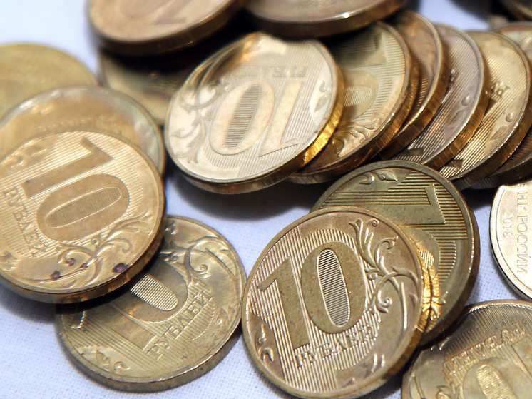Эксперты оценили точность валютного предсказания Минэкономразвития
