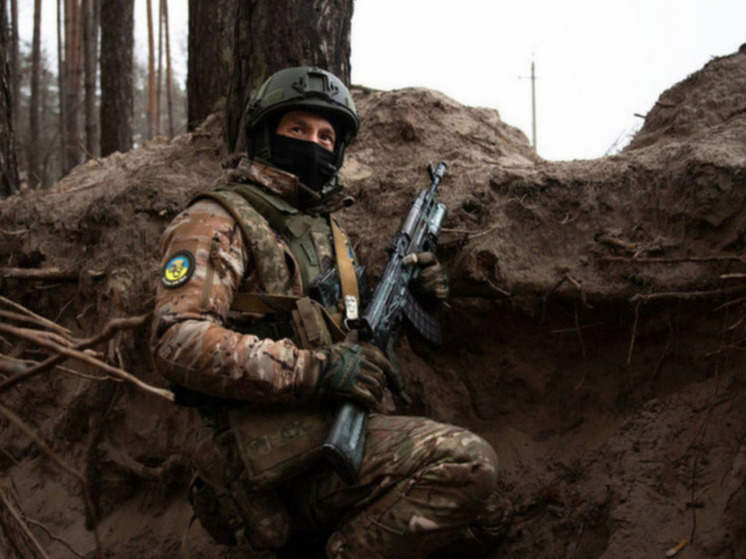 Вооруженные силы Украины столкнулись с серьезными проблемами с возведением оборонительных сооружений, сообщает Associated Press (AP)