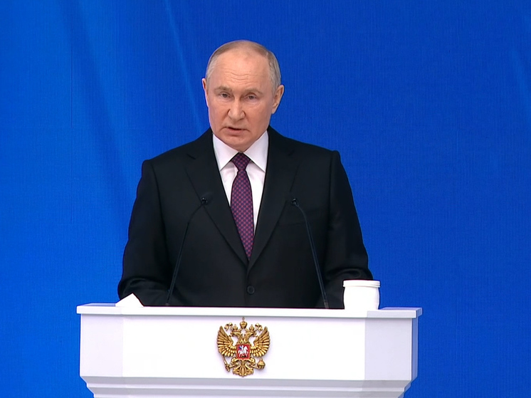 Раскол произошел между странами-членами Европейского союза в вопросе присутствия на церемонии вступления в должность президента России Владимира Путина