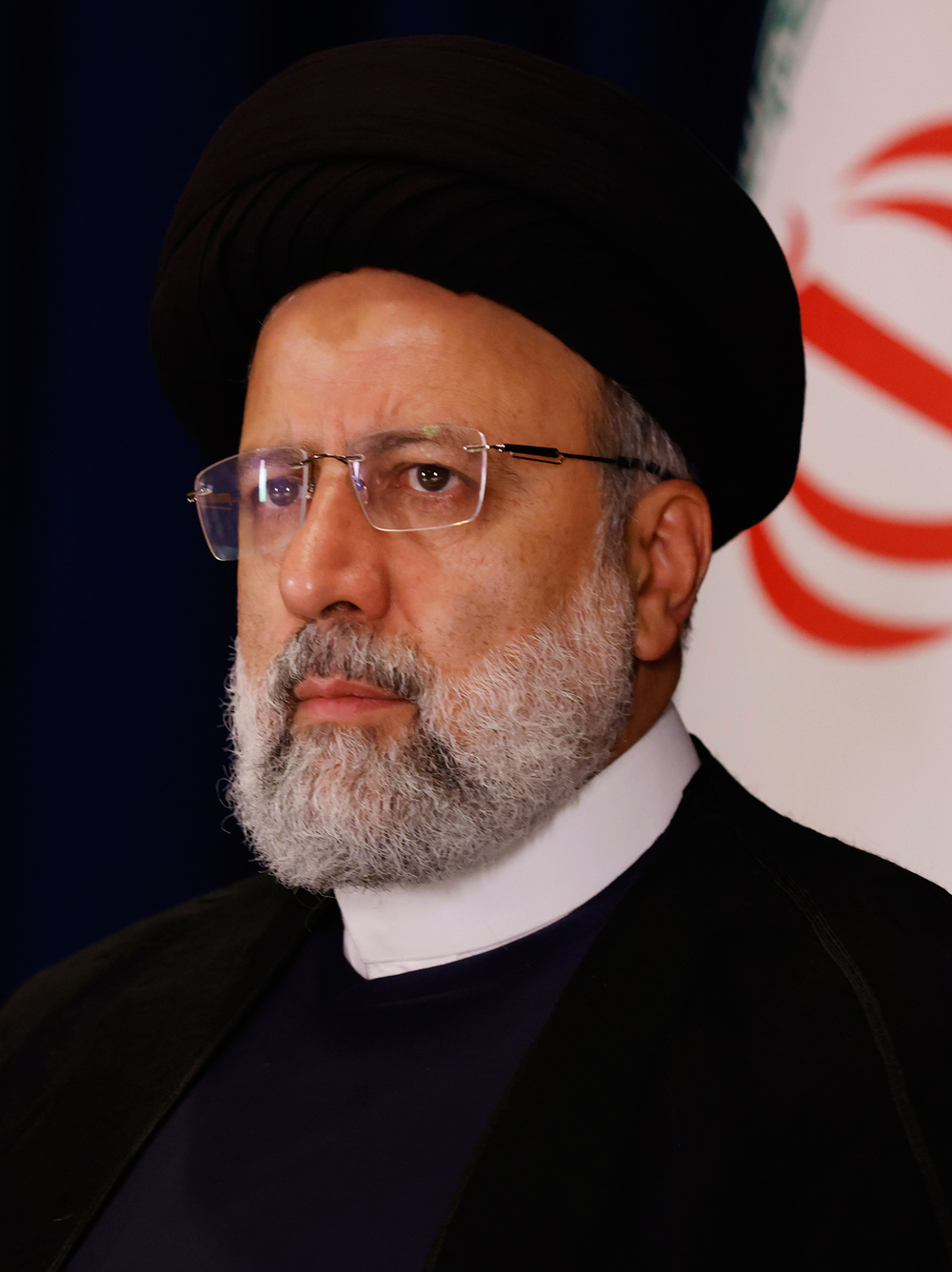 Вертолет президента Ирана Ибрахима Раиси потерпел крушение: тревожные кадры политика