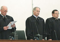 Судьи жалуются на зарплату