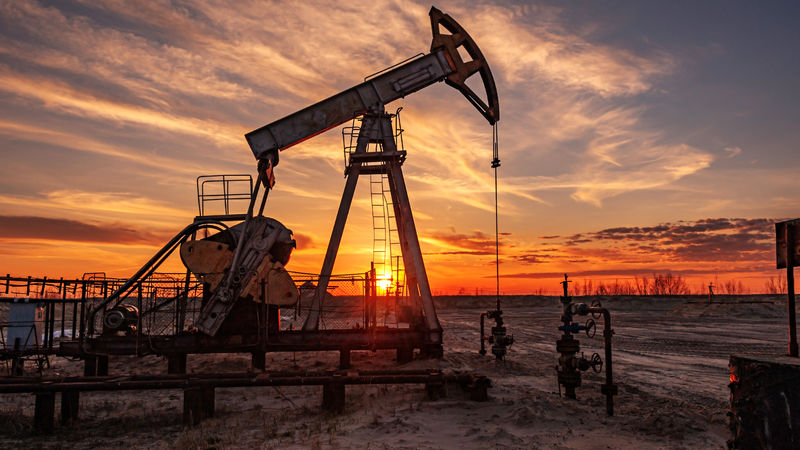 پایداری قیمت جهانی نفت در میانه نااطمینانی‌ از تقاضا