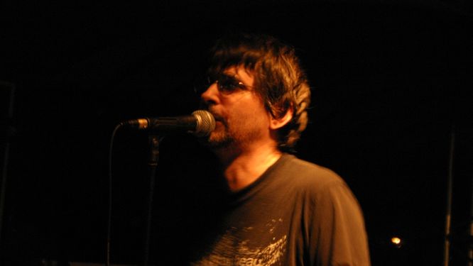 Producenten, musikern och skribenten Steve Albini (1962–2024) under en konsert i São Paulo 2008.